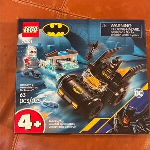 LEGO 76301 Batman & Batmobile vs. Mr. Freeze DC Set